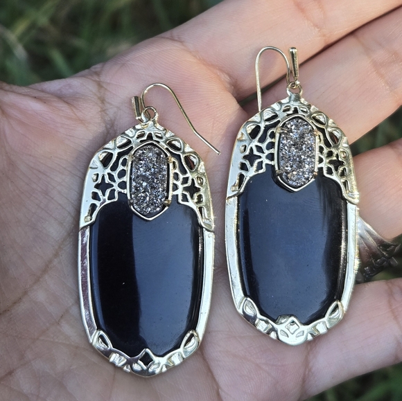 Kendra Scott Vintage Deva Earrings - Picture 3 of 8